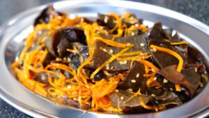 キクラゲと人参の中華炒め