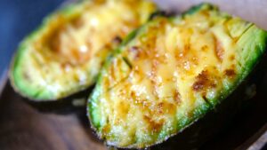 アボカドの明太グラタン