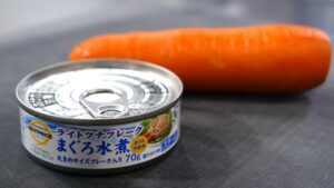 ツナ缶と人参