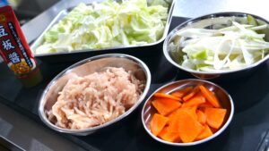 野菜マシマシスープの材料