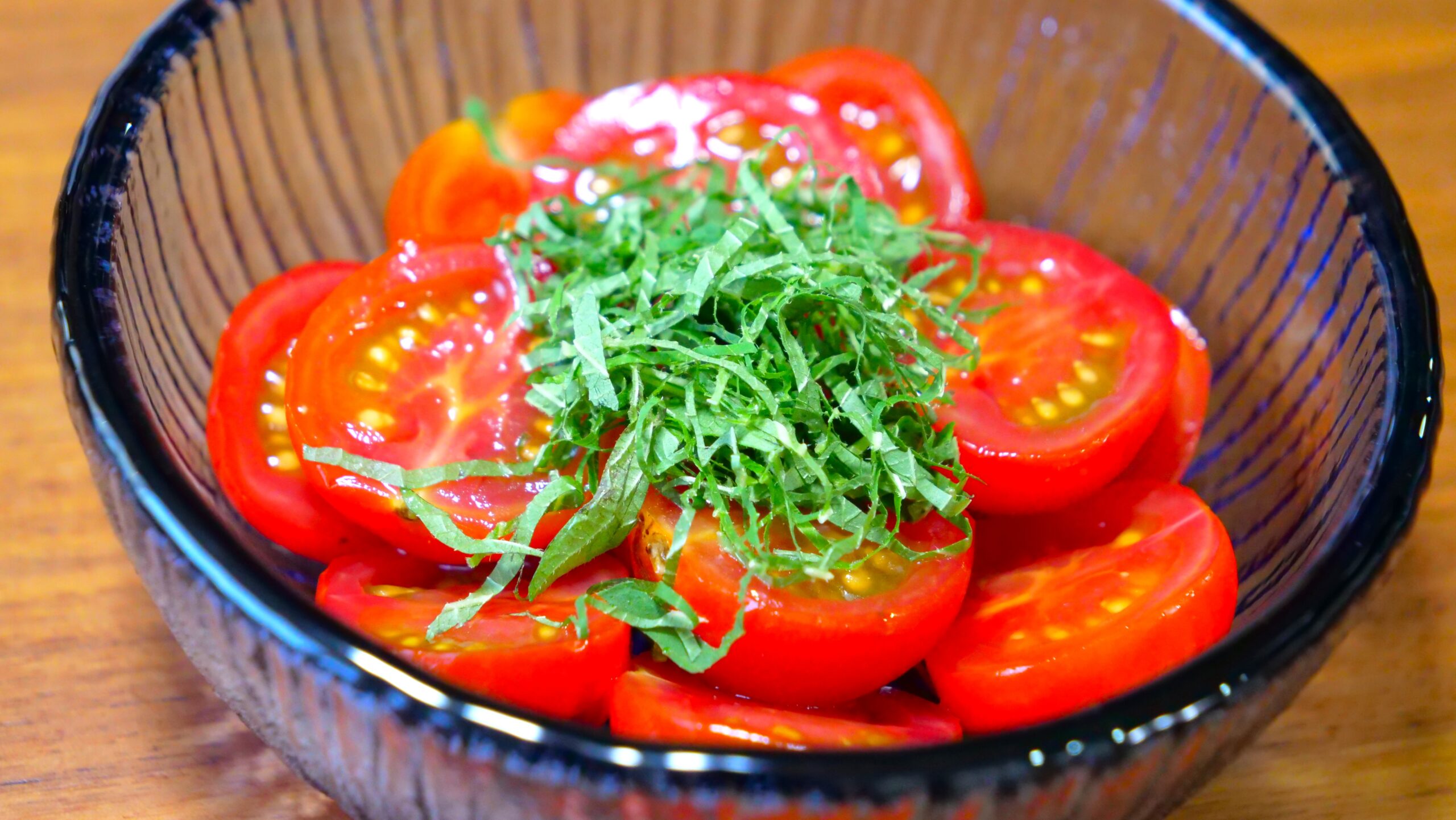 トマトと大葉の白だしマリネ